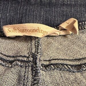 Soft Surroundings Women's Cropped Jeans  with cuff detail! Great for everyday!
